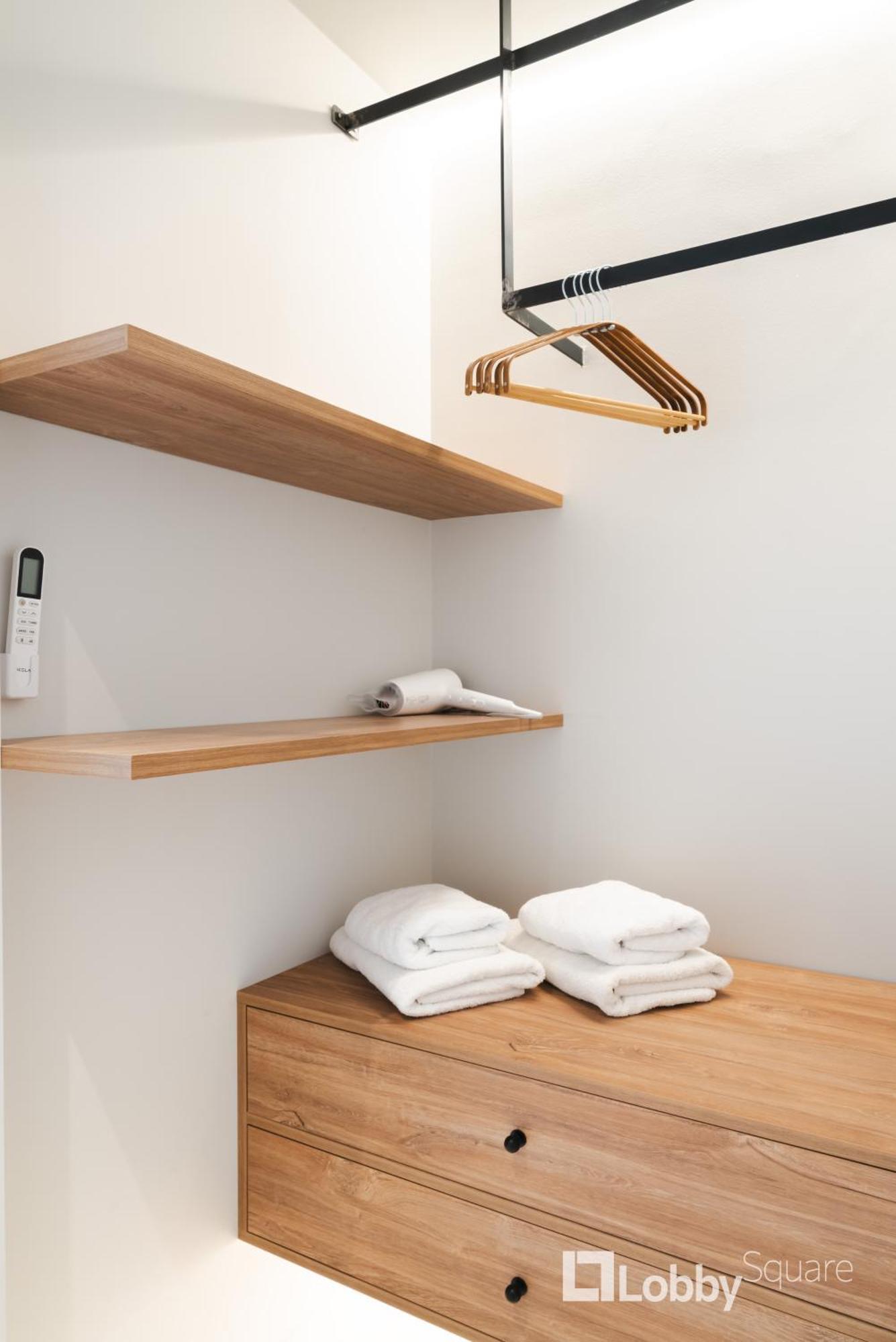 Muse Apartment By Lobbysquare Athena Bagian luar foto