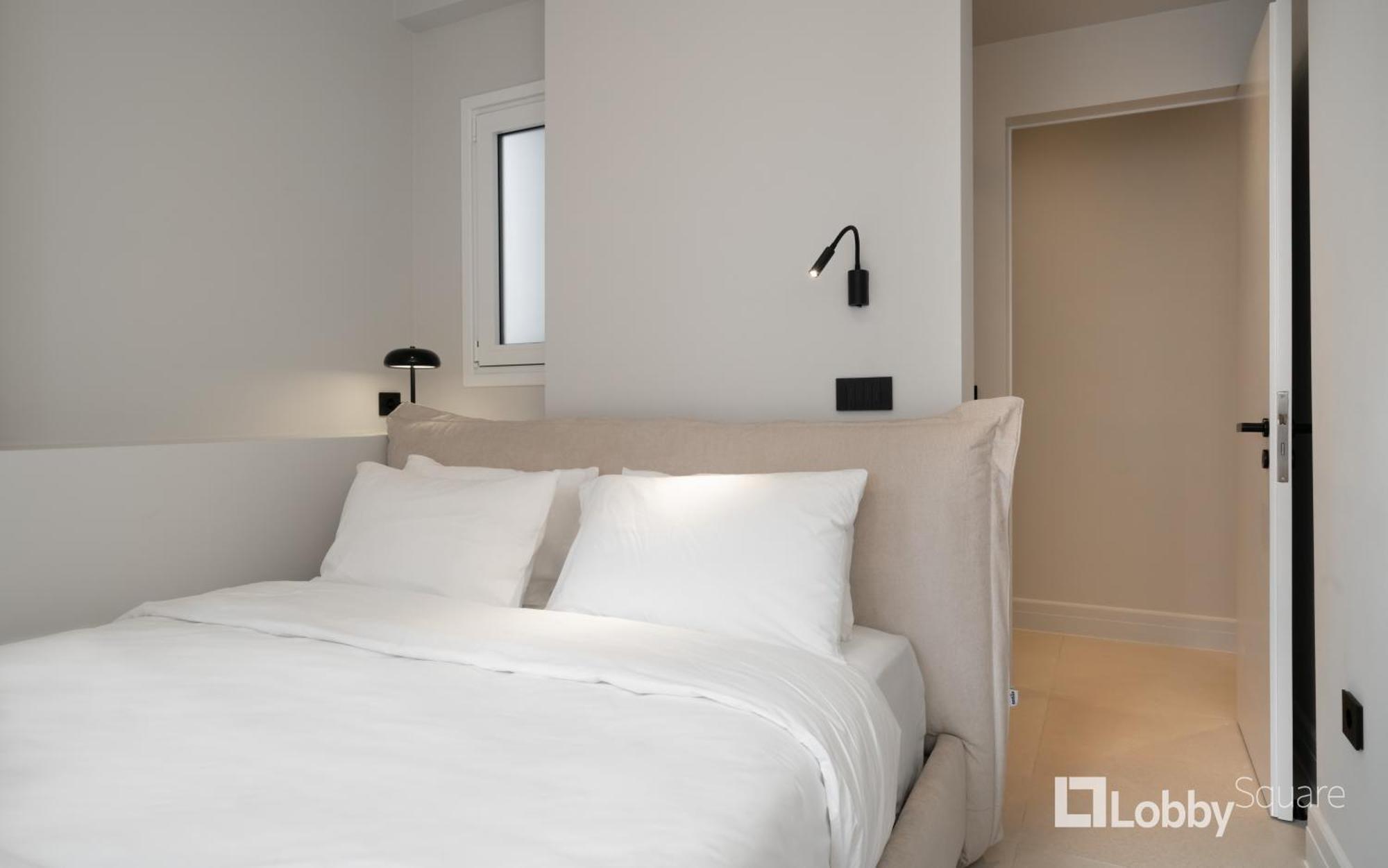 Muse Apartment By Lobbysquare Athena Bagian luar foto