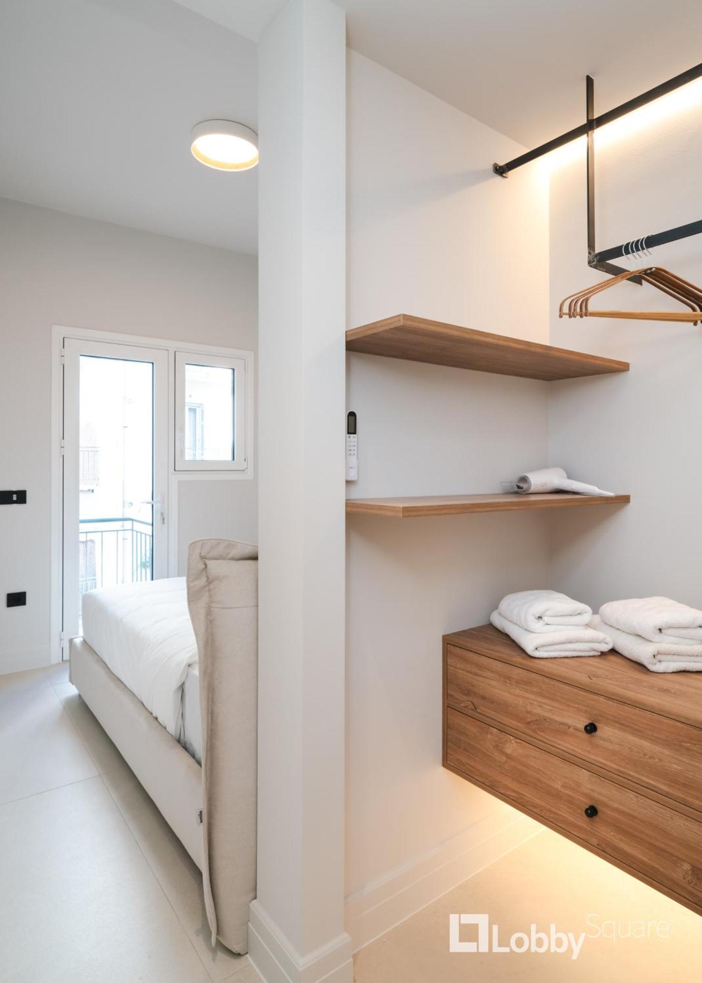 Muse Apartment By Lobbysquare Athena Bagian luar foto