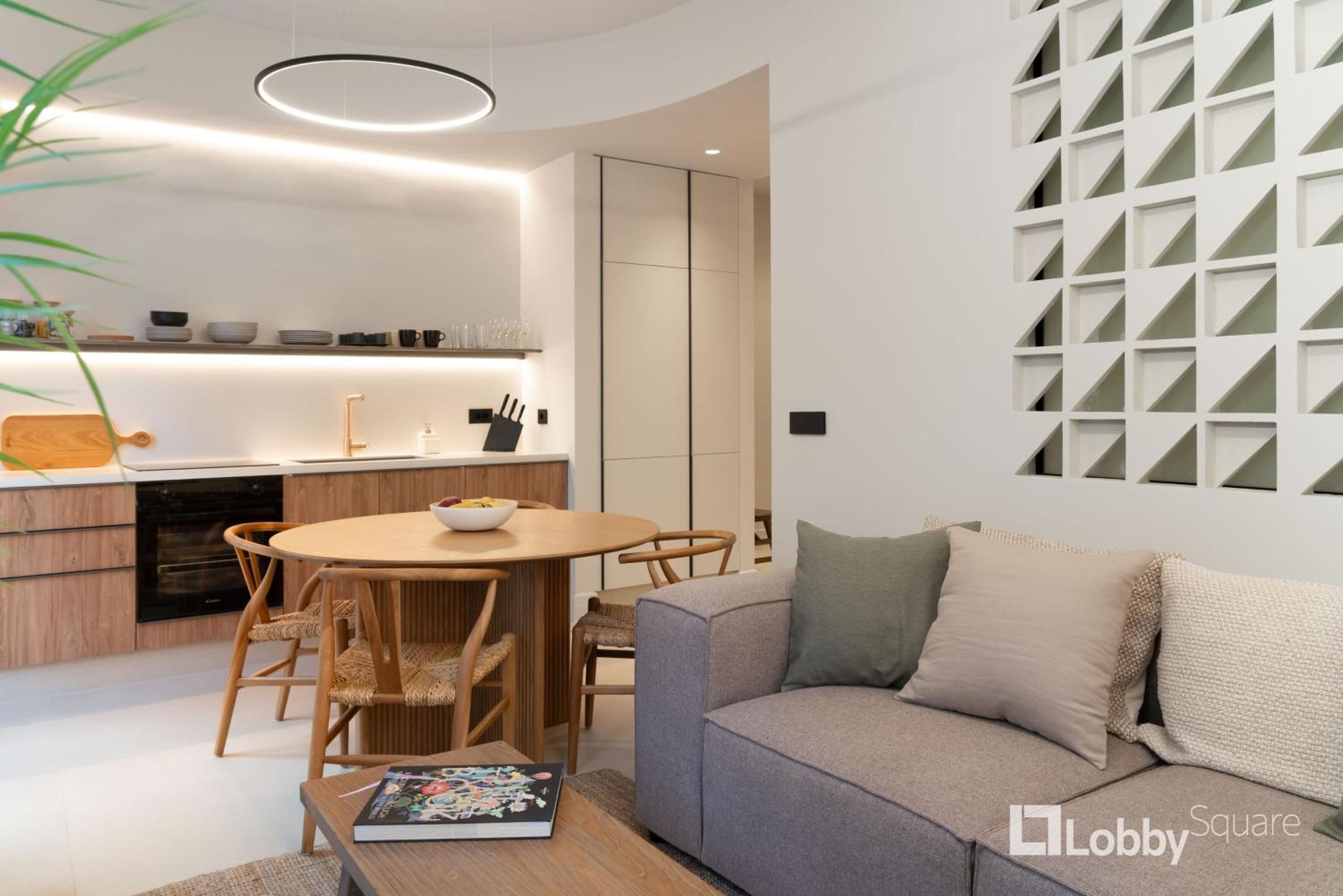 Muse Apartment By Lobbysquare Athena Bagian luar foto